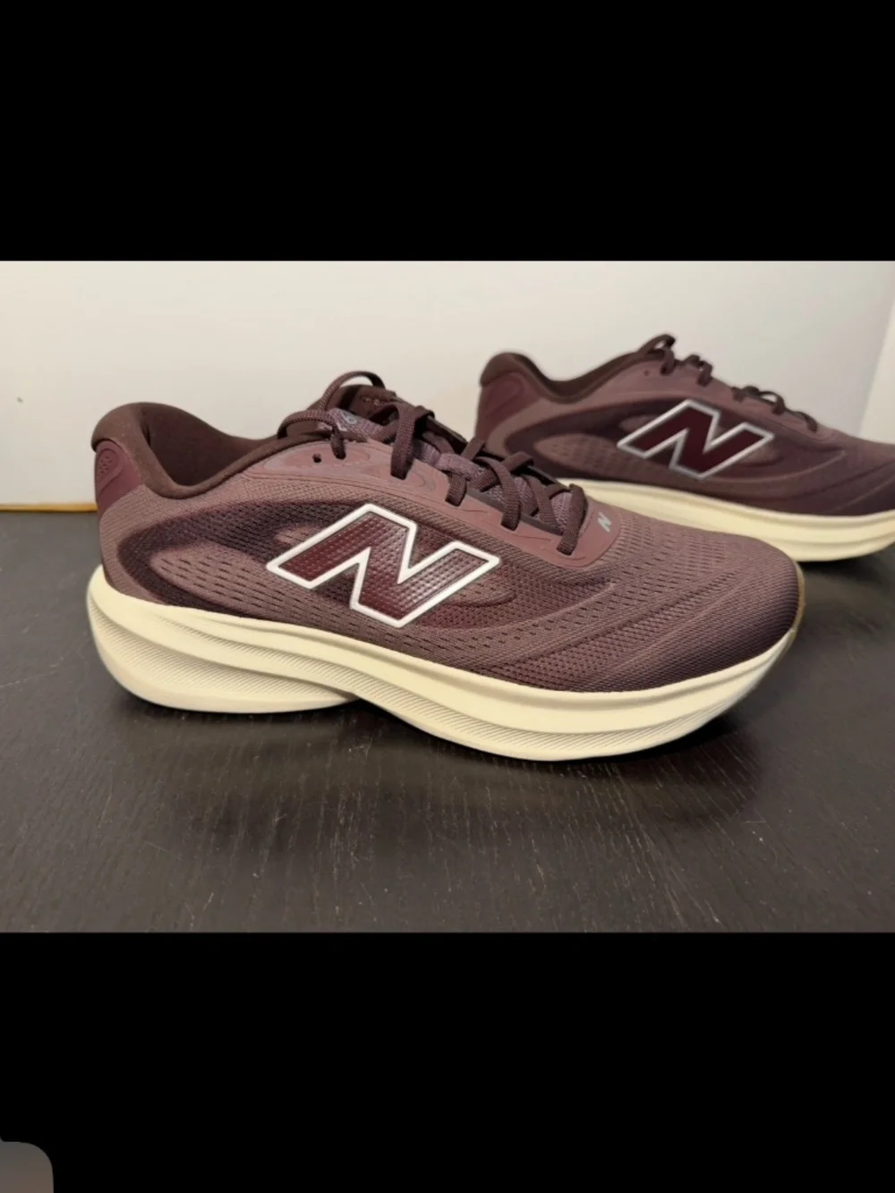 New Balance Fresh Foam 680v9 Running Shoes Burgundy/Purple/Beige Mens 9D/Wm 10.5
